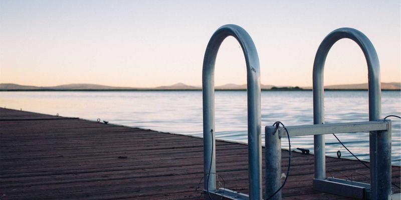 婚庆服务全解析：根据婚礼主题、场地与季节打造完美新娘新郎造型