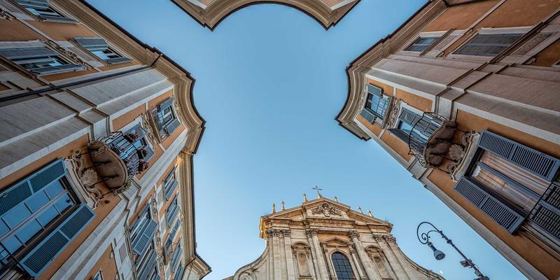 婚礼策划师的作用揭秘：专业婚庆服务如何帮你节省时间与金钱