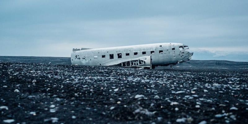 智能科技如何重塑婚礼策划：从互动签到屏到全息投影的婚庆服务体验升级